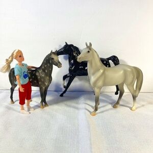 Breyer Classic Bundle, 3 horses With Rider/Groomer, Glossy Black Beauty & 2 More